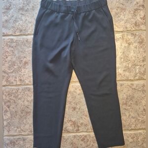 Lululemon On the Fly Pants SIZE 10